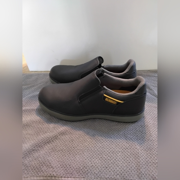 Black Plasma Slip-On Aluminum Men\'s Shoes Dewalt \